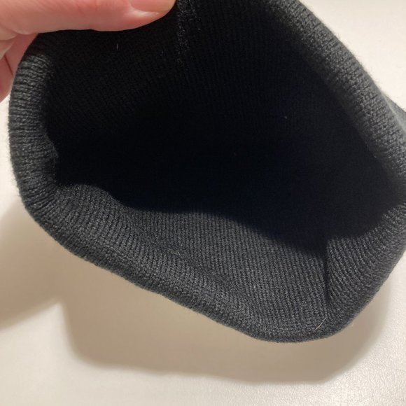 Yellowstone Y Logo Pom Pom Knit Beanie NWT - Picture 3 of 5